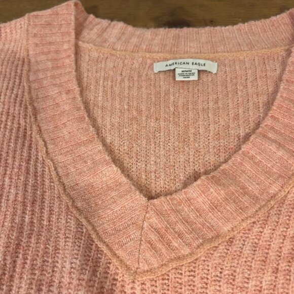 AMERICAN EAGLE Sz M Pink Thick V Neck Ribbed Soft Comfy Warm Long Sleeve - Picture 5 of 7
